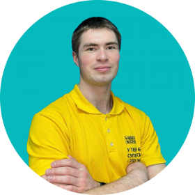 Эрик - КИБЕРшкола программирования для детей, компьютерные курсы для школьников, начинающих и подростков - KIBERone г. Хорошевский